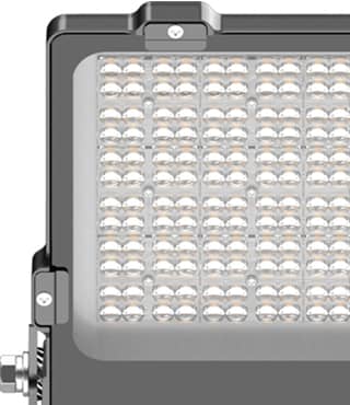 Fermeture optique minimaliste du projecteur LED